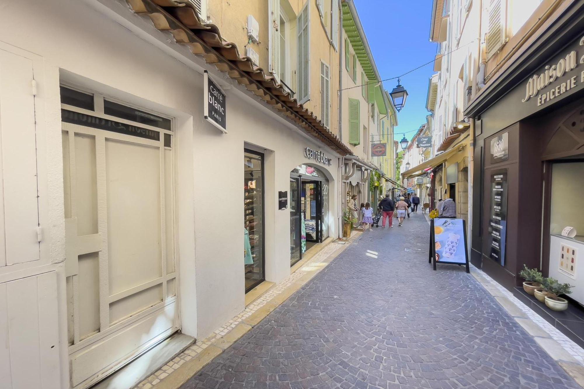 Appartement Picasso - Old Town - Happy *